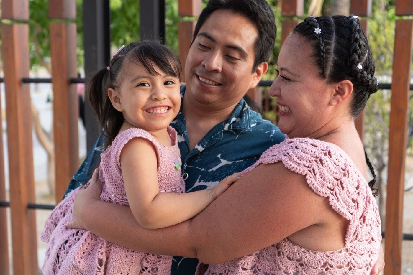 A local Hawaii family together